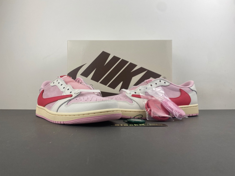 Travis Scott × Air Jordan 1 Low "Shy Pink"IQ7604-101