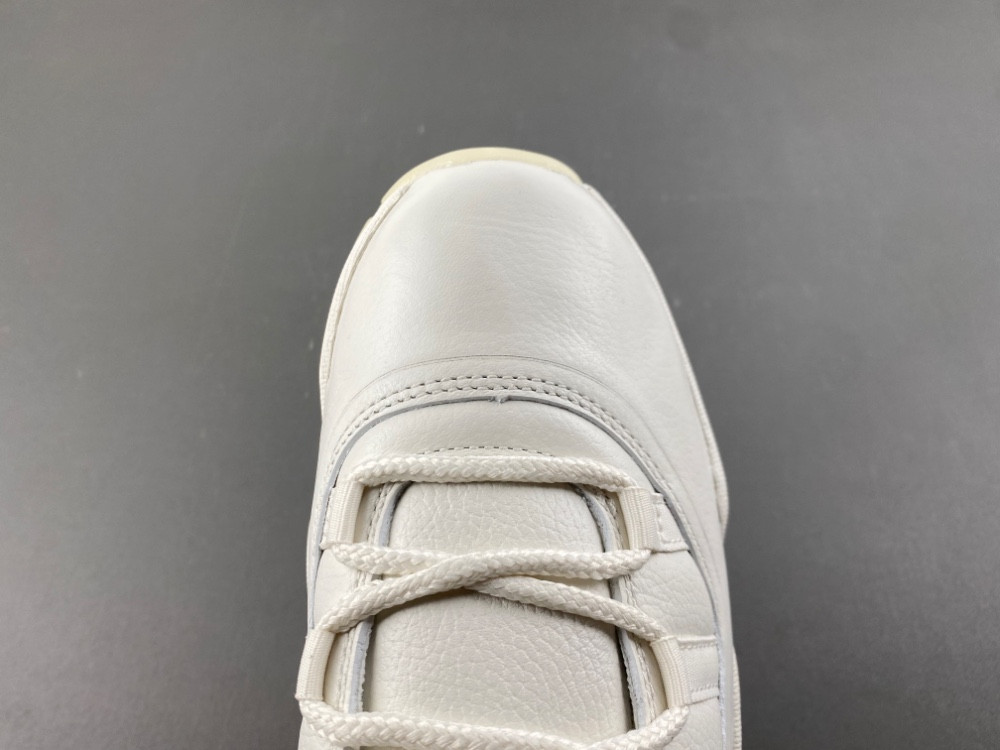 Air Jordan 11 Retro 285 IO8959-133