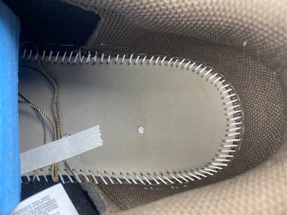 Travis Scott x Air Jordan 1 Low CQ4277 001