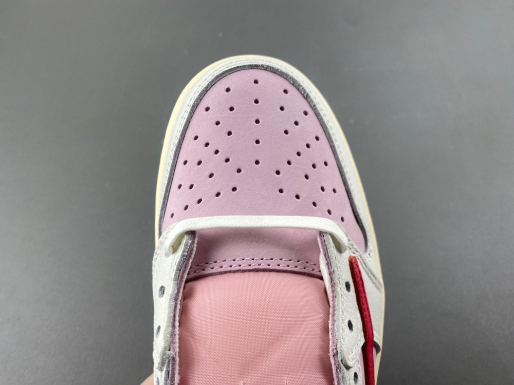 Travis Scott × Air Jordan 1 Low "Shy Pink"IQ7604-101
