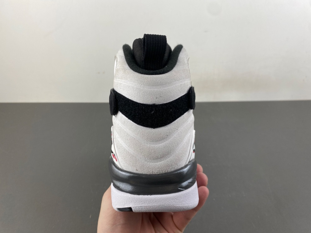 Jordan 8 Retro Bugs Bunny (2025) Men