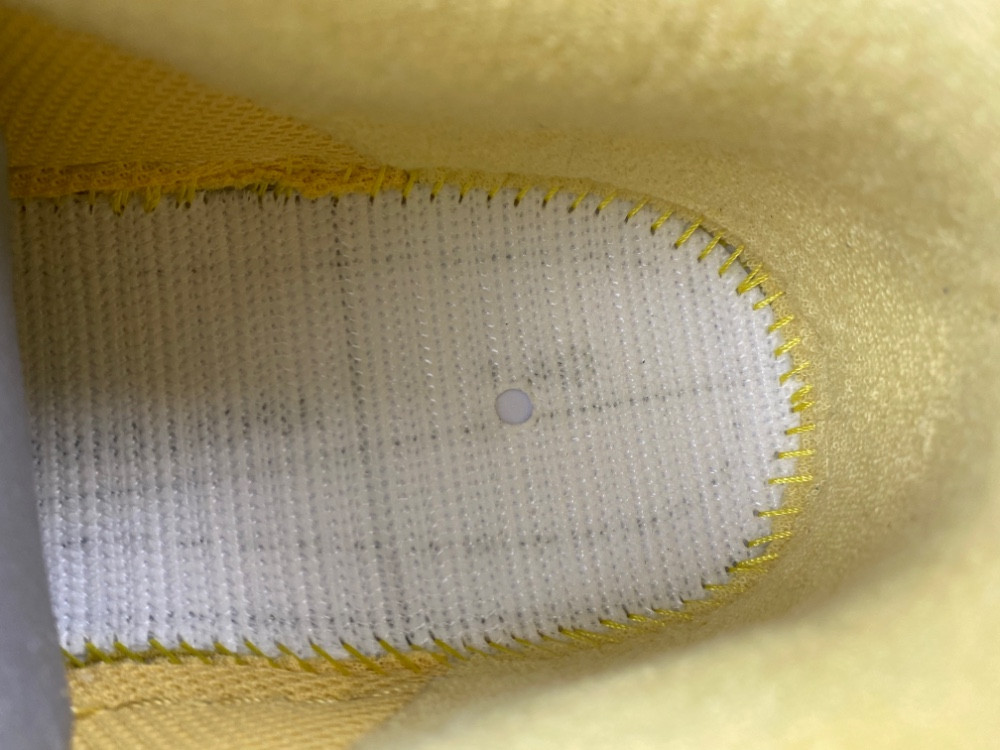 Nike Air Force 1 Low Ducks of a Feather University of Oregon Duck or Egg IU7612-700