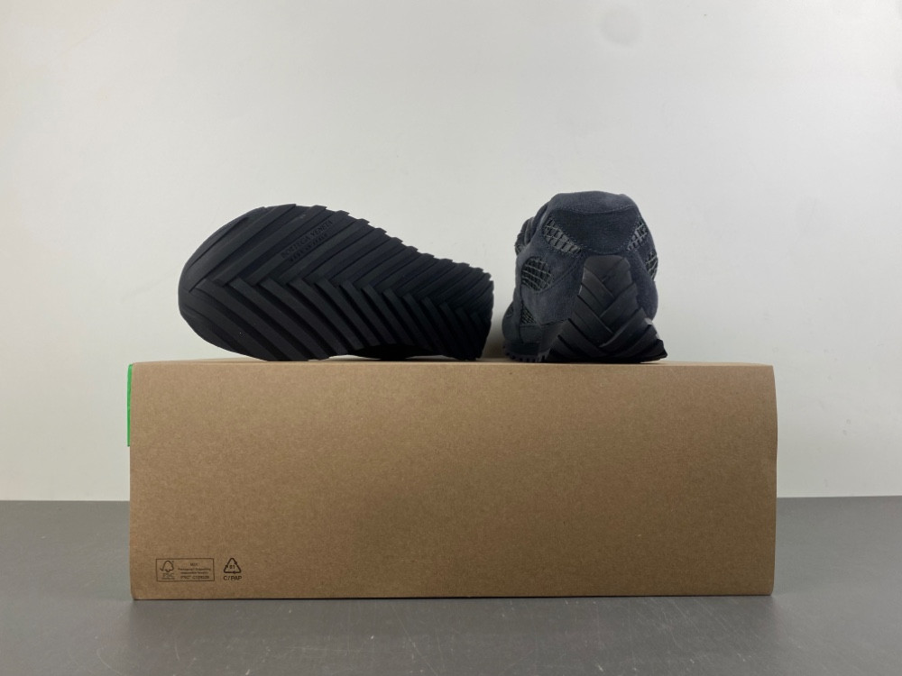 BV Sneaker BLACK GREY