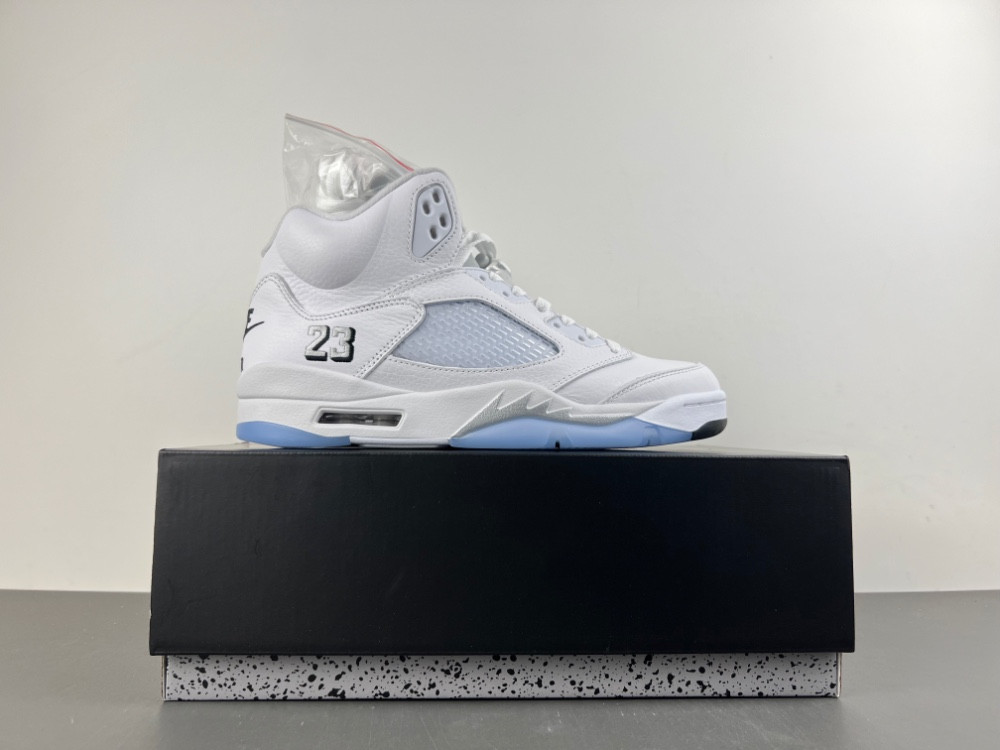 Air Jordan 5 White Metallic 2026 HQ7978-103