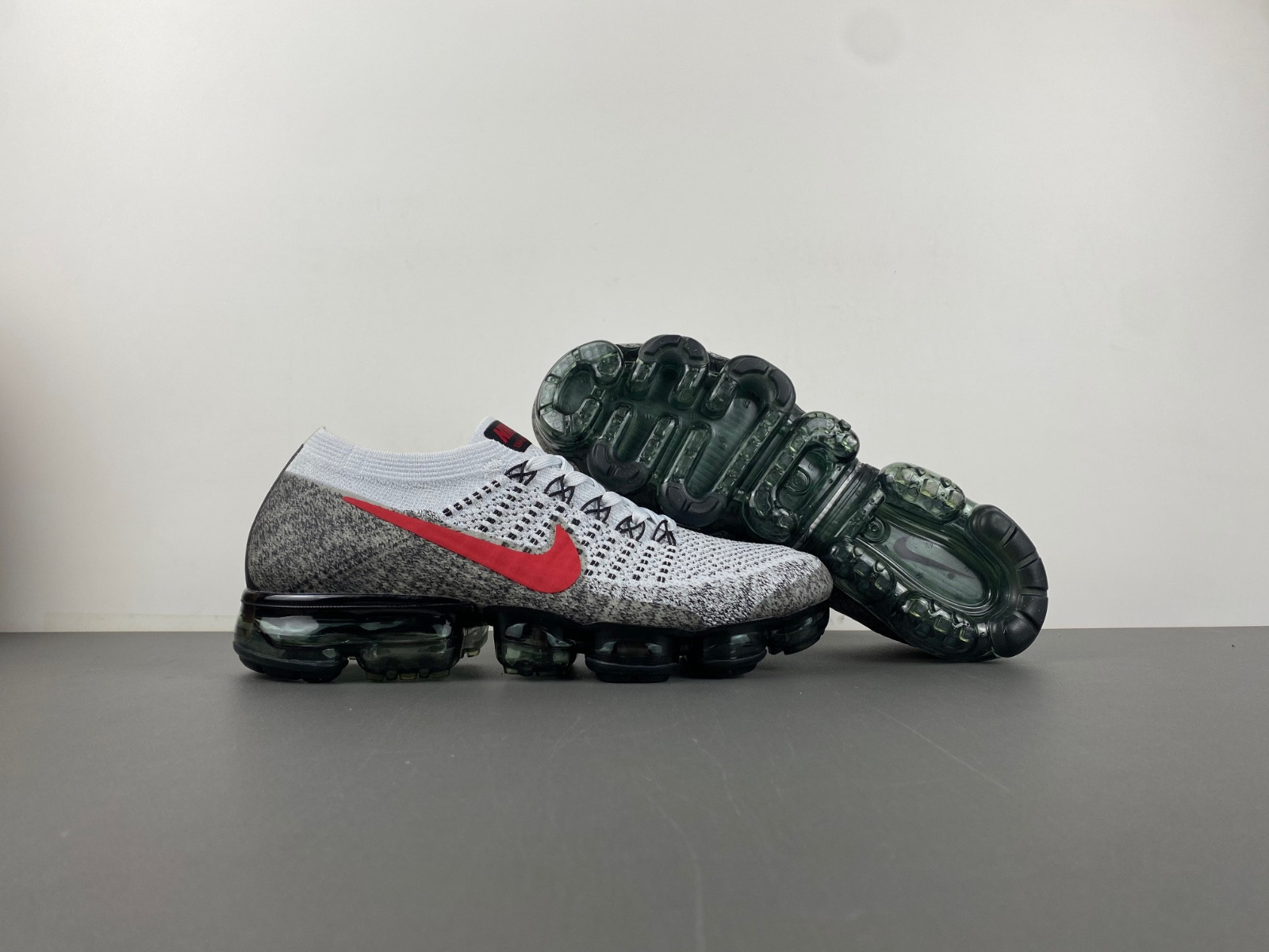 Nike Air VaporMax Platinum Red Black Men