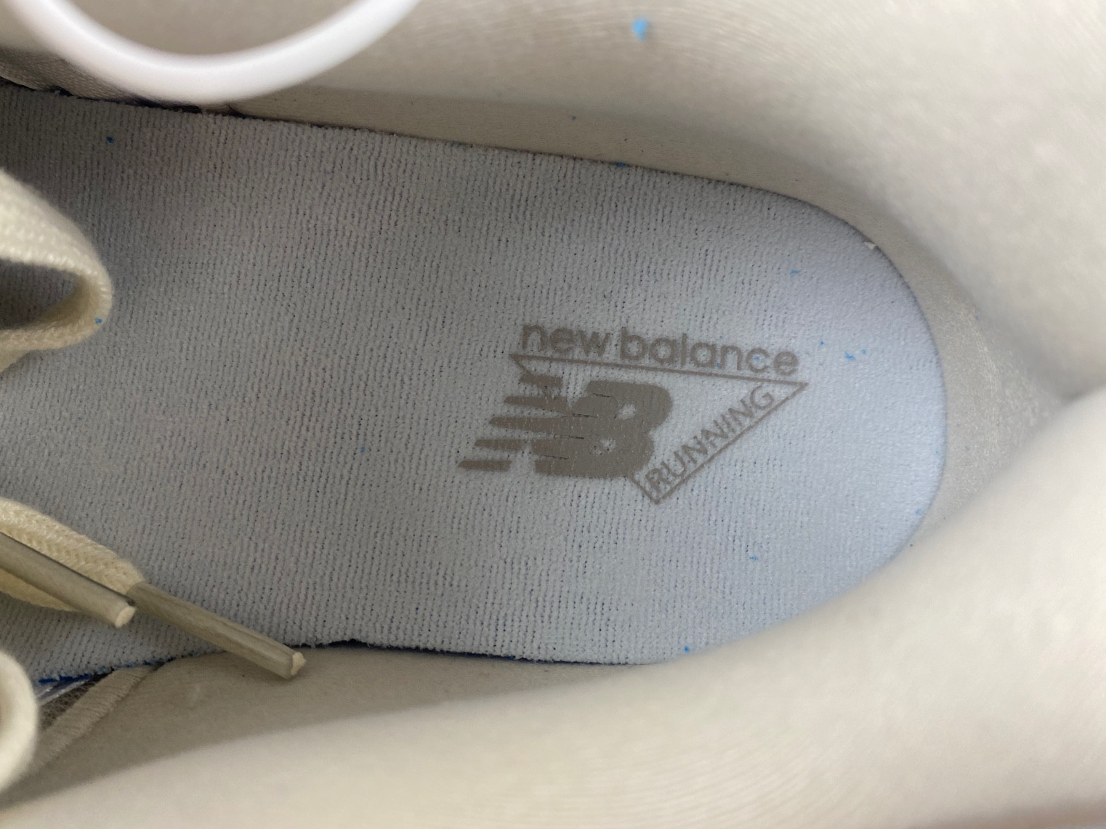 new Ba1an*e 9060 beige men