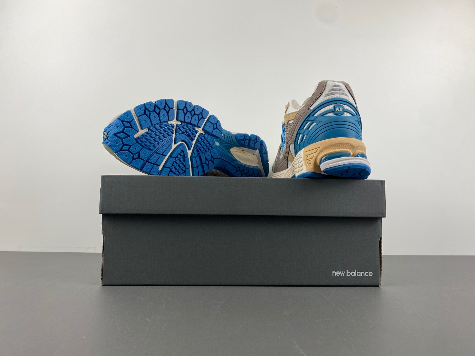 new Ba1an*e 1906u concepts hours and days m1906ncs