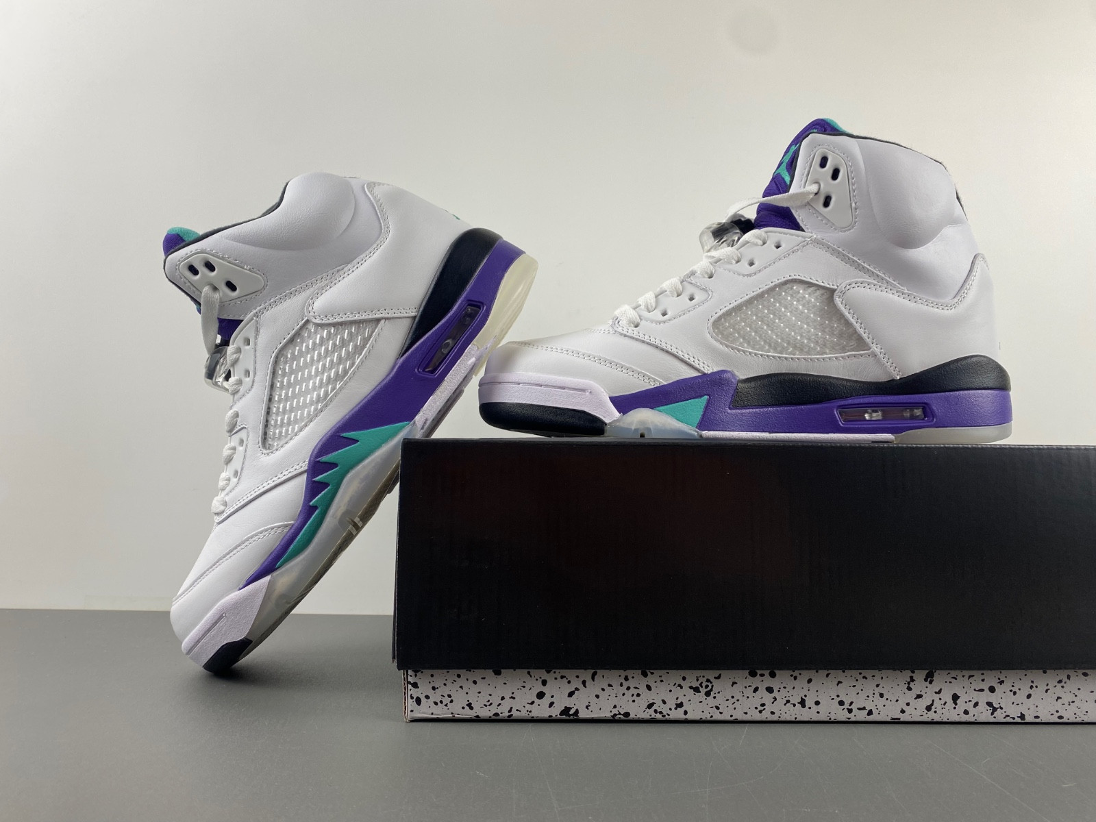 Jordan 5 Retro Grape (2006) Men