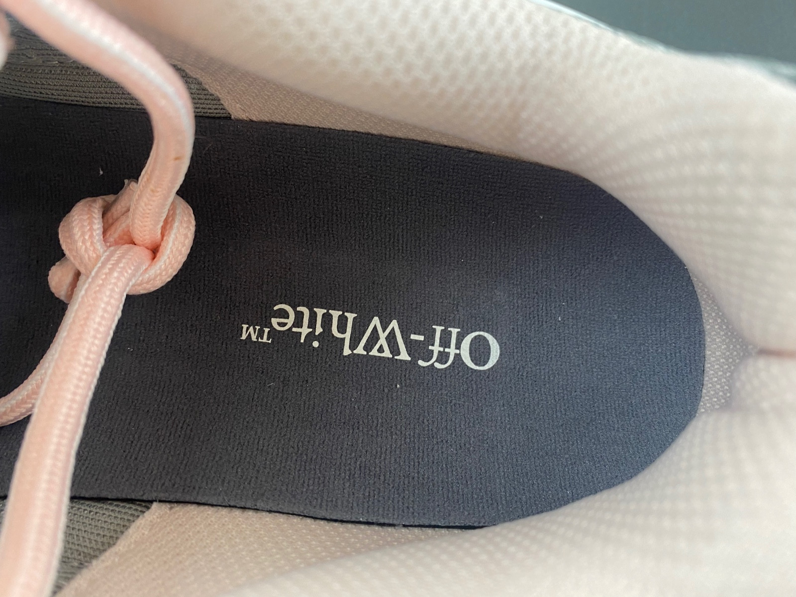 OWT 19FW Be right back SNEAKERS