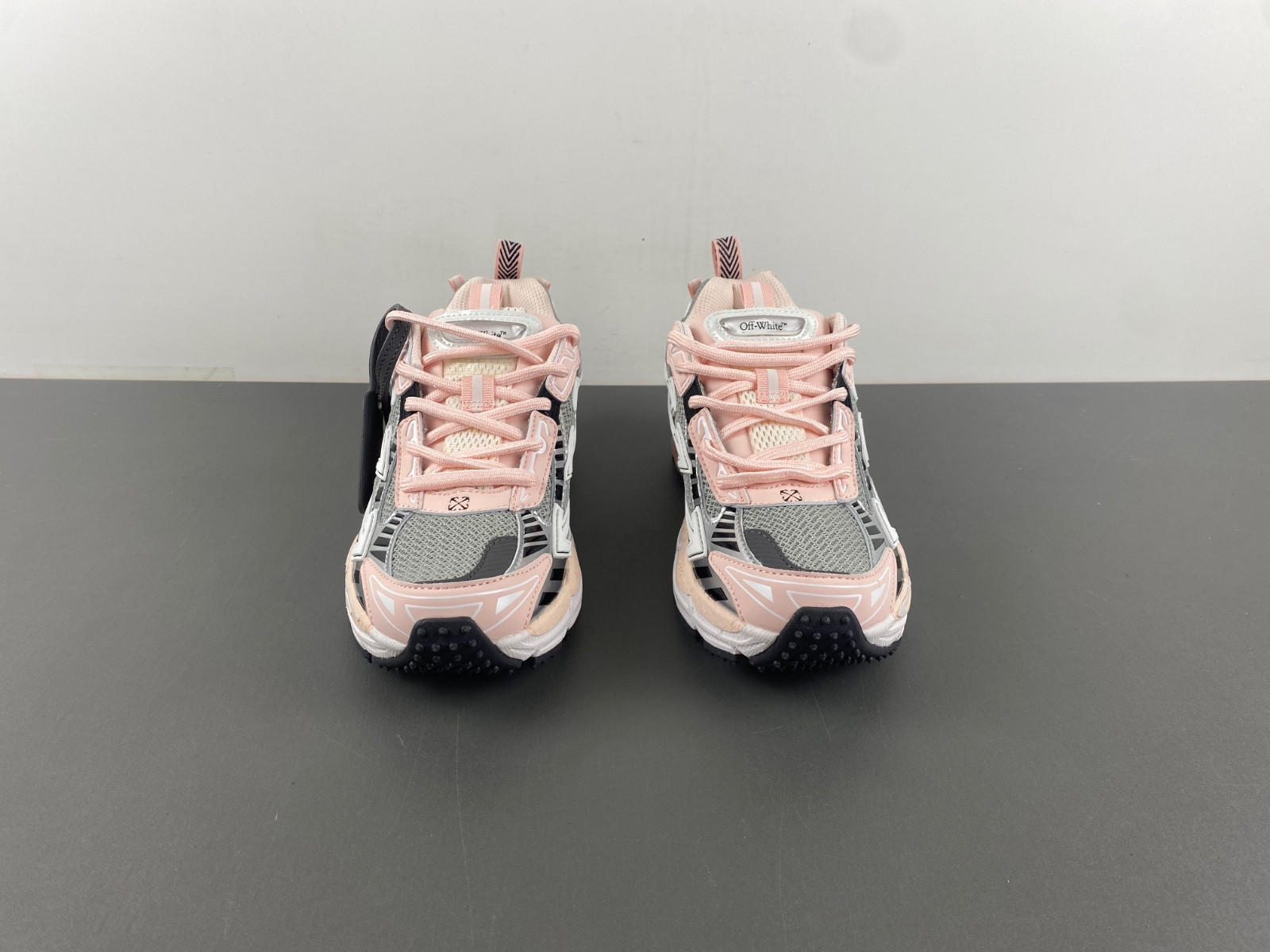 OWT 19FW Be right back SNEAKERS