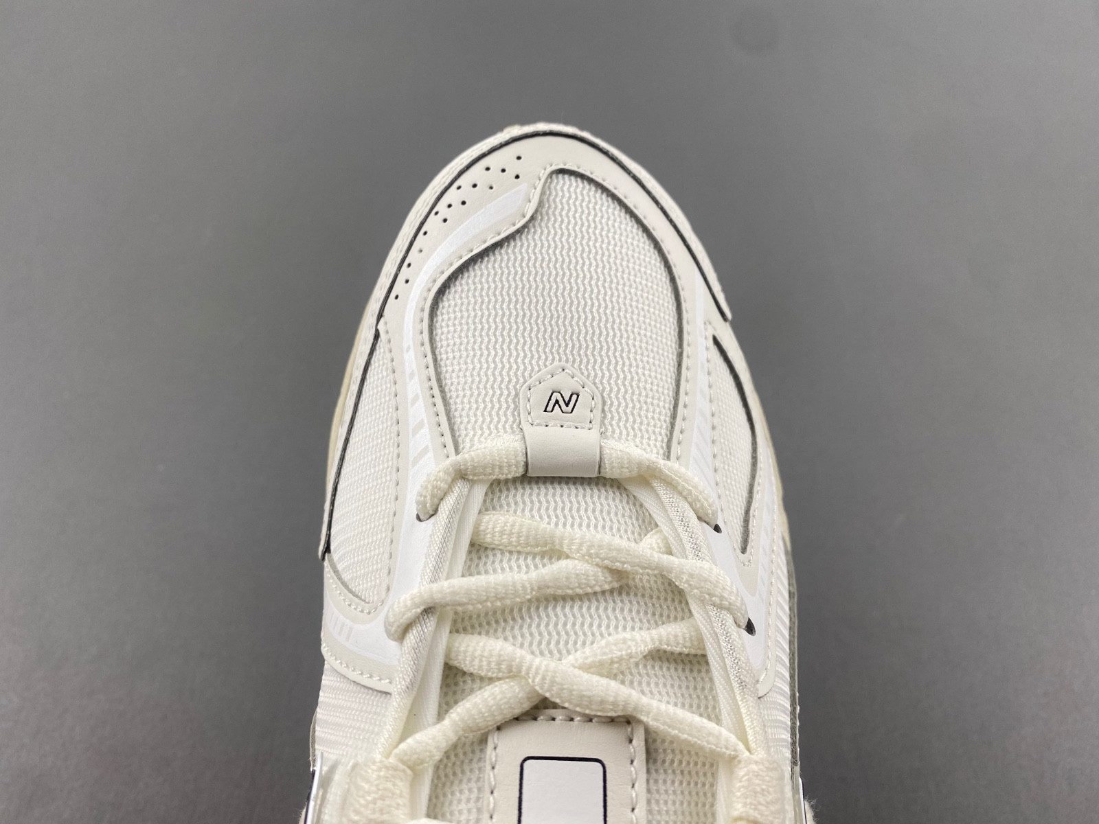 new Ba1an*e 1906r white / black - m1906rww