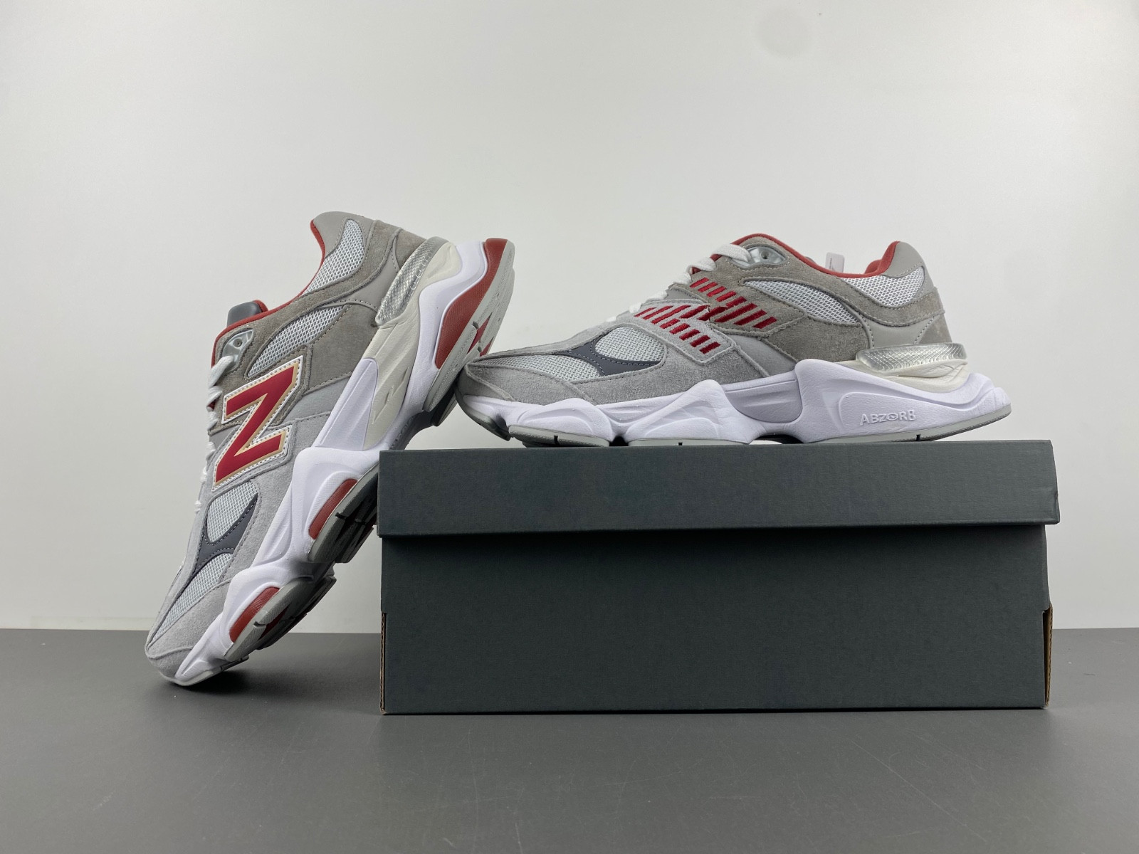 new Ba1an*e 9060 boston college men