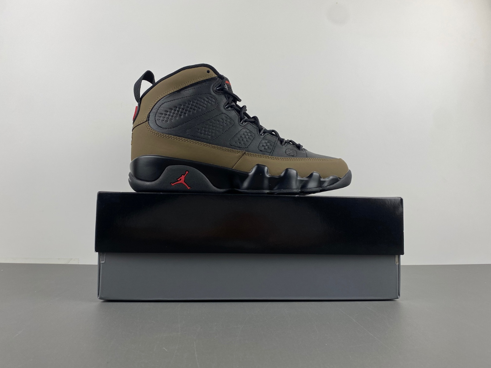 Air Jordan 9 "Olive" Holiday HV4794-030