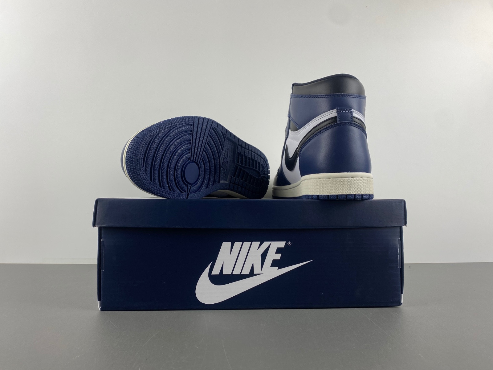 Jordan 1 Retro High OG Midnight Navy Men