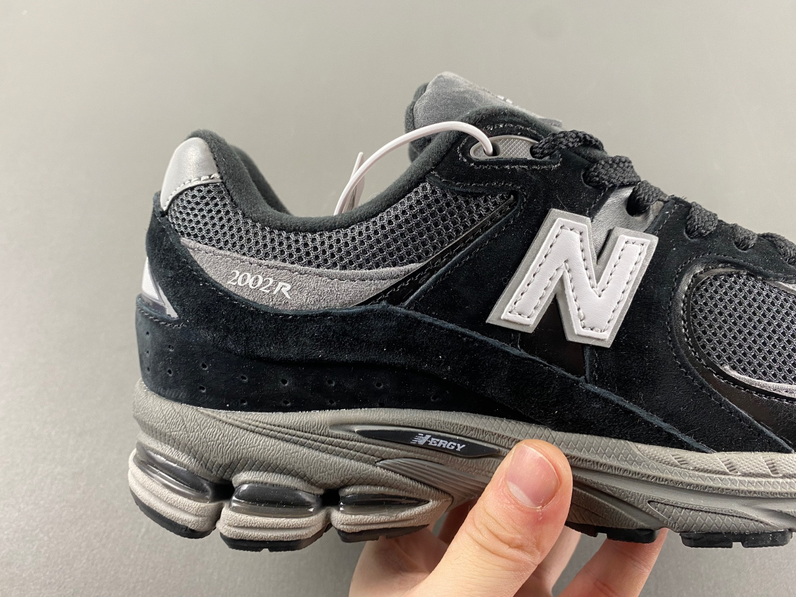 new Ba1an*e 2002r black dark grey white