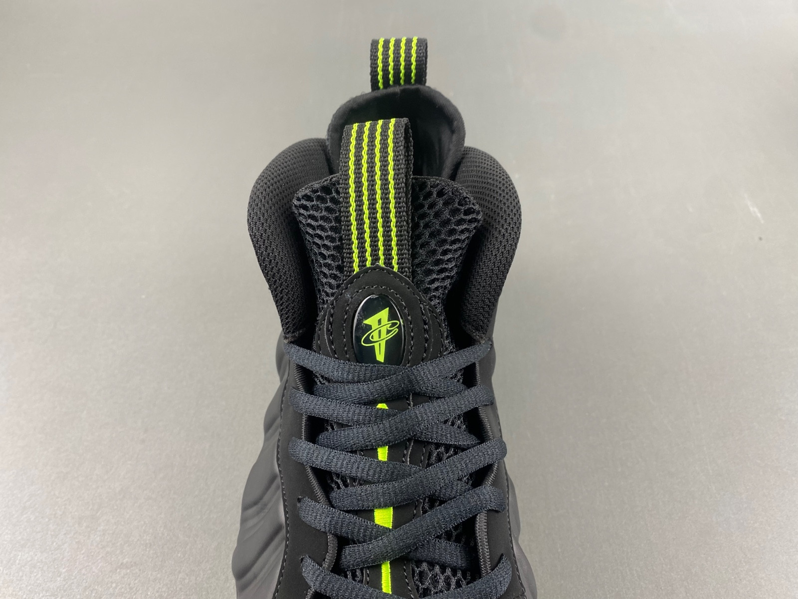 Nike Air Foamposite One Black Volt Men