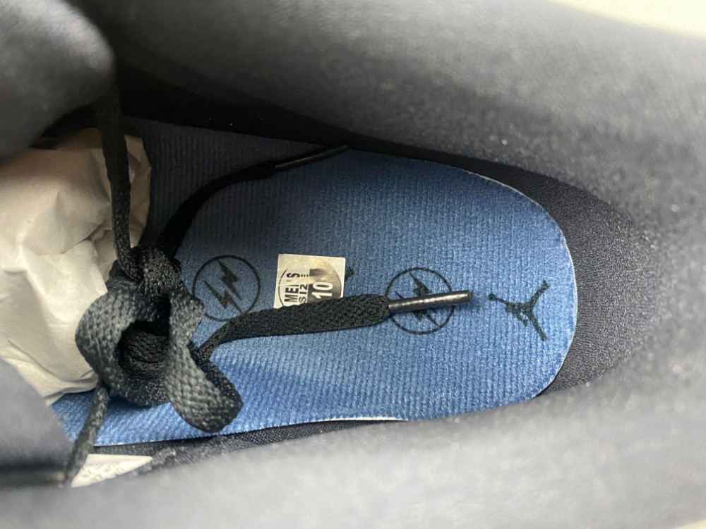 Fragment Design x Air Jordan 3 DA3595-100