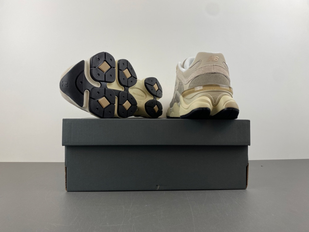 new Ba1an*e 9060 oatmeal men