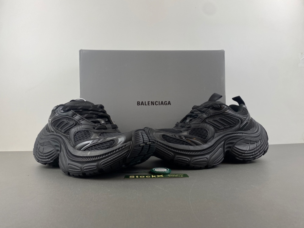 Ba1en*iaga 10xl sneaker in black mesh