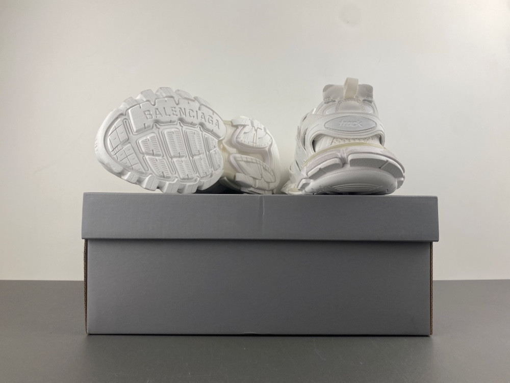 Ba1en*iaga 3rd track sneakers