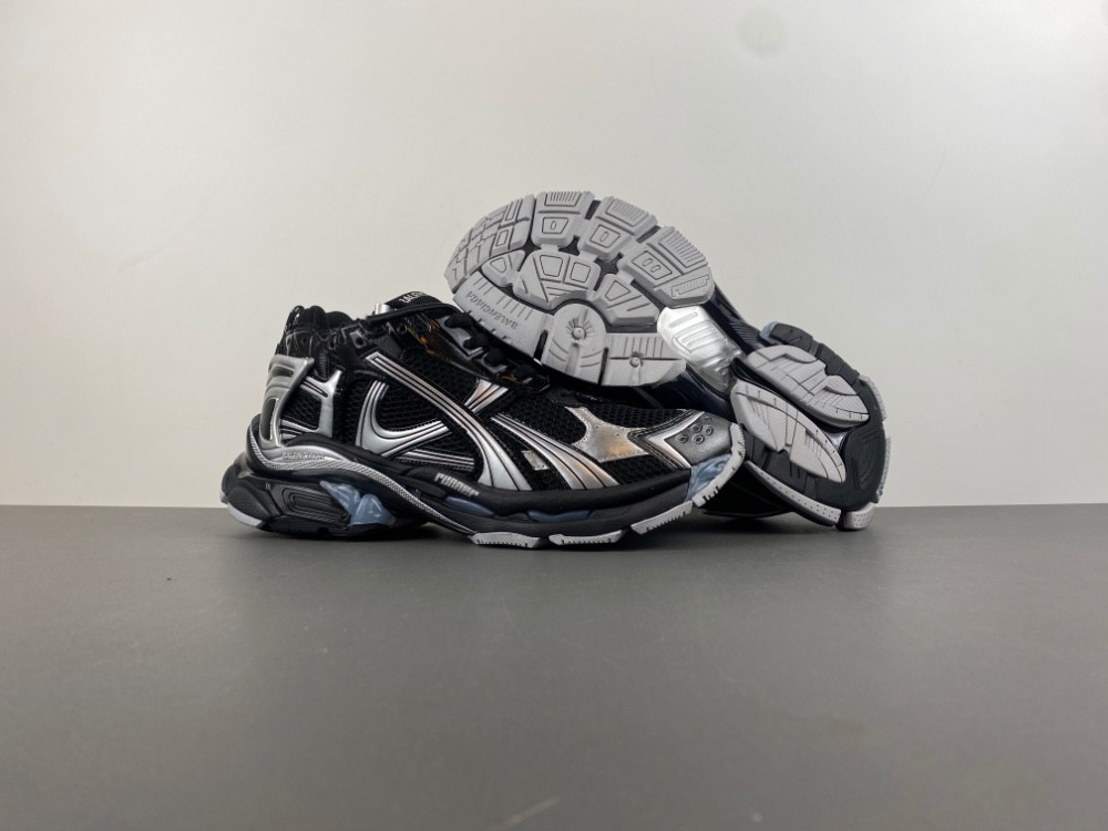 Ba1en*iaga runner sneaker 772774 w3rny 0322