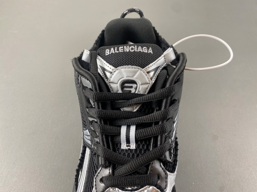 Ba1en*iaga runner sneaker 772774 w3rny 0322