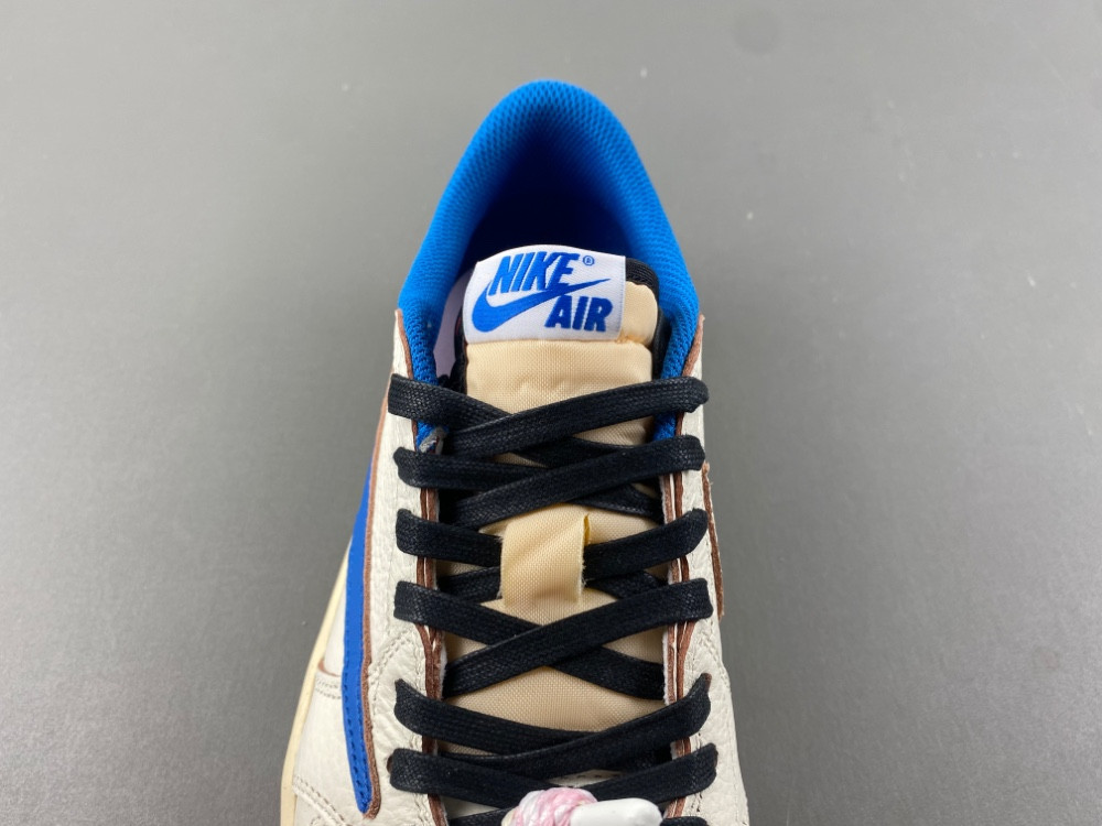 Travis Scott x Fragment x Air Jordan 1 Low OG DM7866-104