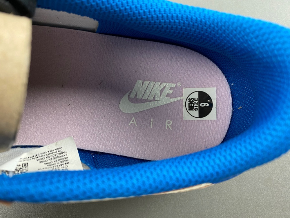 Travis Scott x Fragment x Air Jordan 1 Low OG DM7866-104