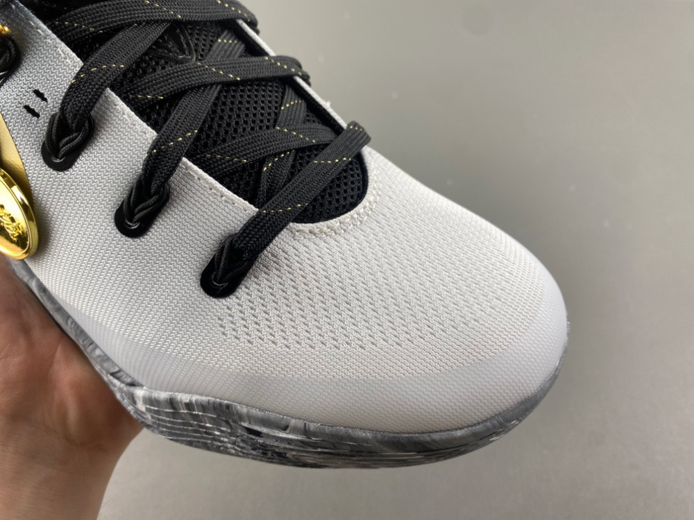 Nike Kobe 9 EM Low Protro Mambacita Men