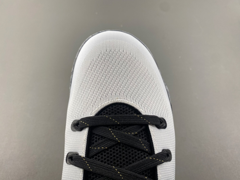 Nike Kobe 9 EM Low Protro Mambacita Men