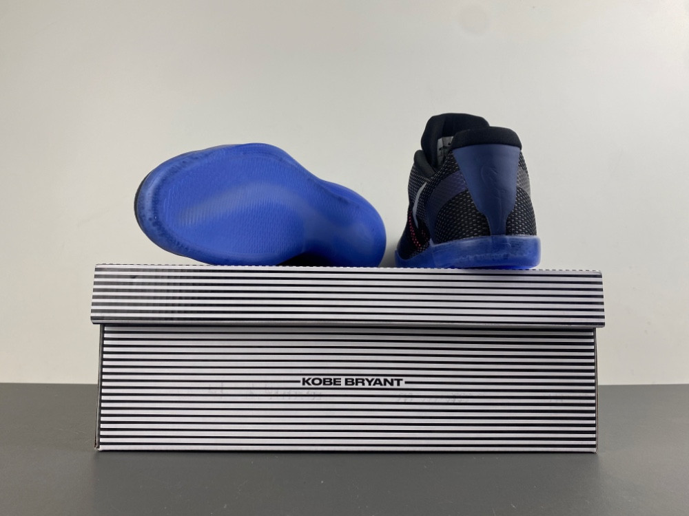 Nike Kobe 11 EM Low Invisibility Cloak Men