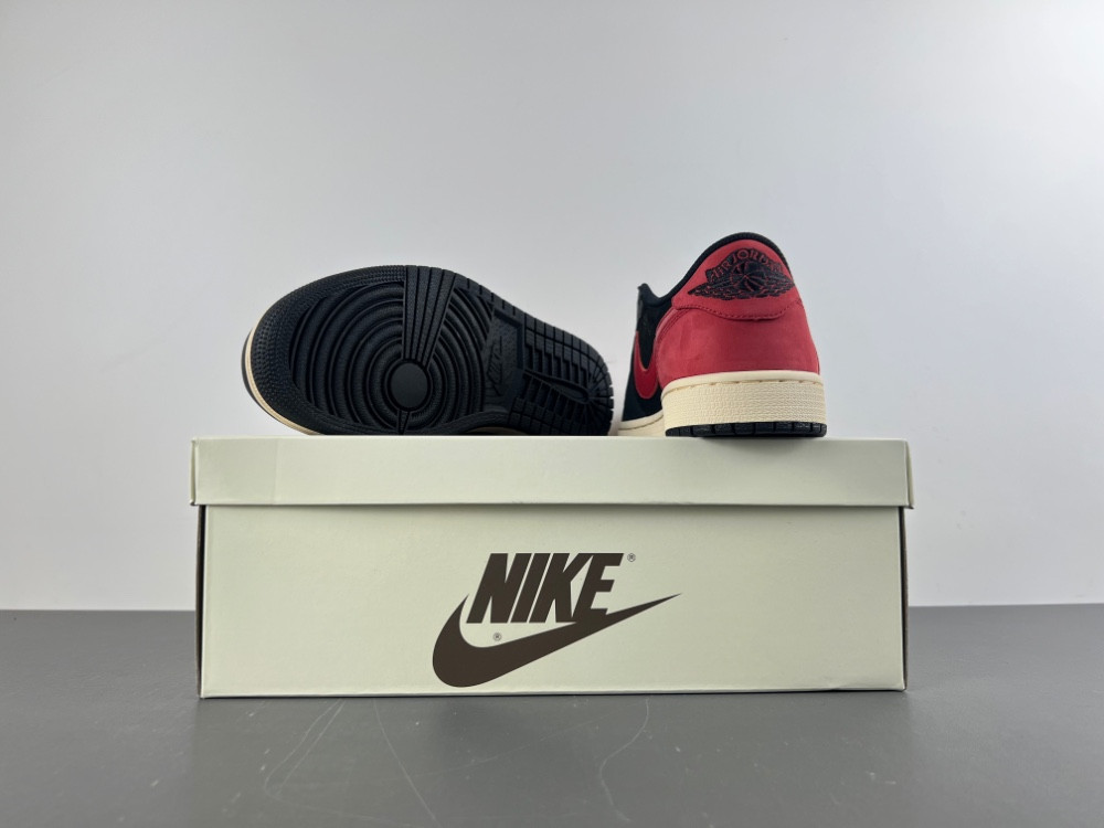 Travis Scott x Air Jordan 1 Low Black Red DM7866-061