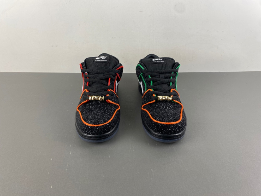 Nike SB Dunk Low Bronx Girls Skate - HV1664-001