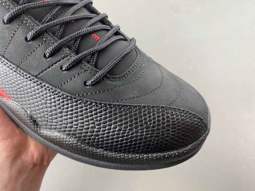 Air Jordan 12 “Bloodline” CT8013-003