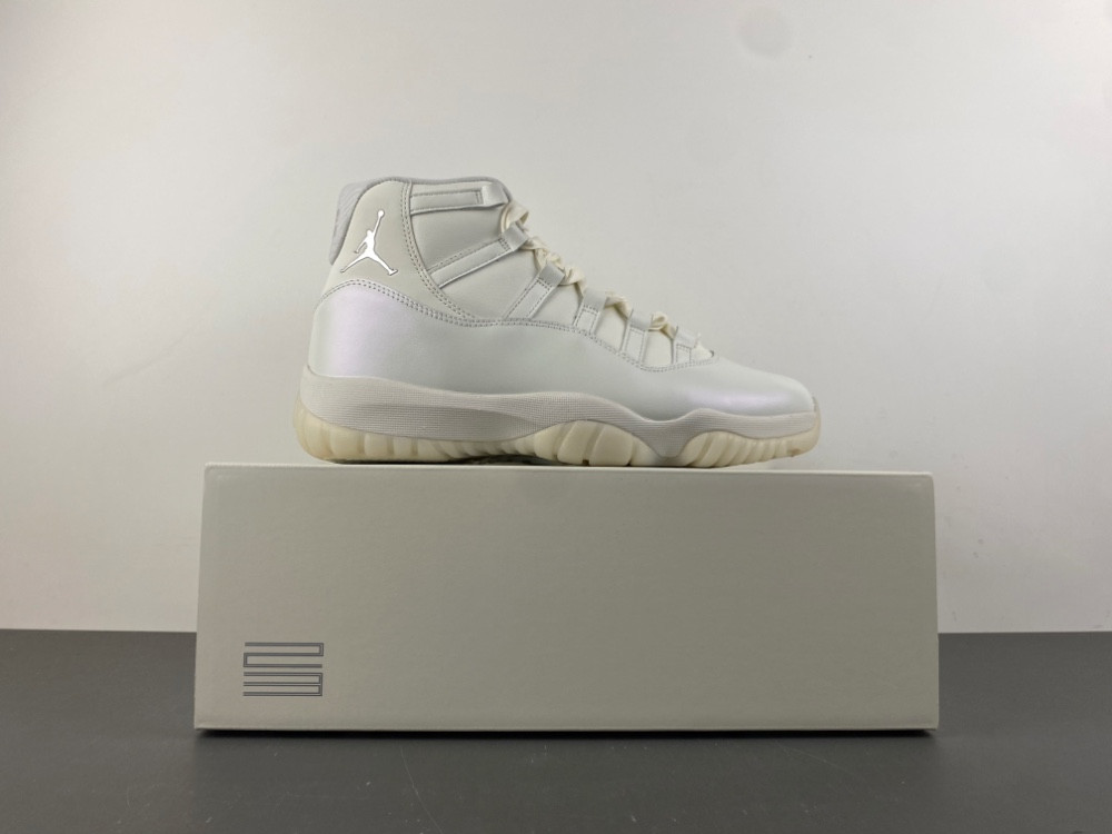 Jordan 11 Retro Grand Finale (Women