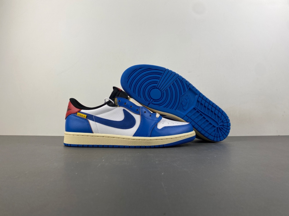 Air Jordan 1 Low UN HQ6998-146