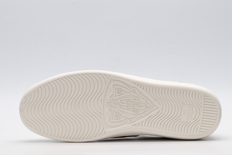 Gvc*1 ace embroidered low-top sneaker brown with stripe