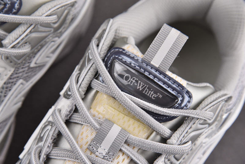 OWT Be Right Back Gray Silver SNEAKERS