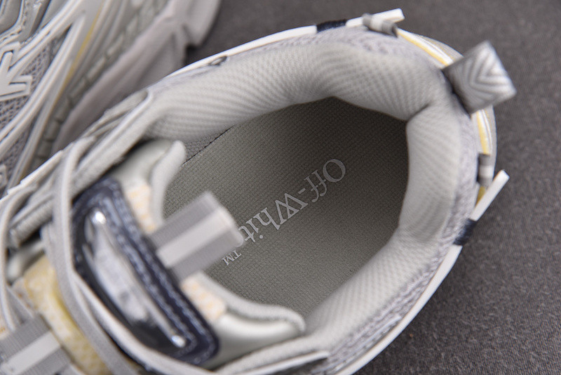 OWT Be Right Back Gray Silver SNEAKERS