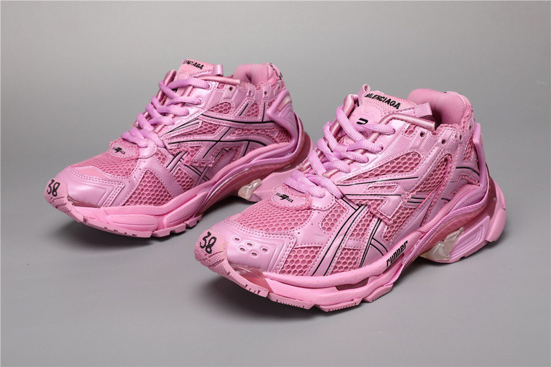 Ba1en*iaga runner sneaker in pink