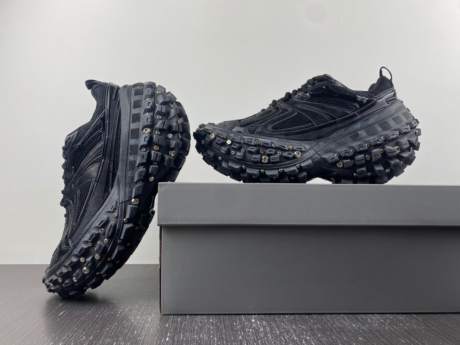 Ba1en*iaga defender sneaker