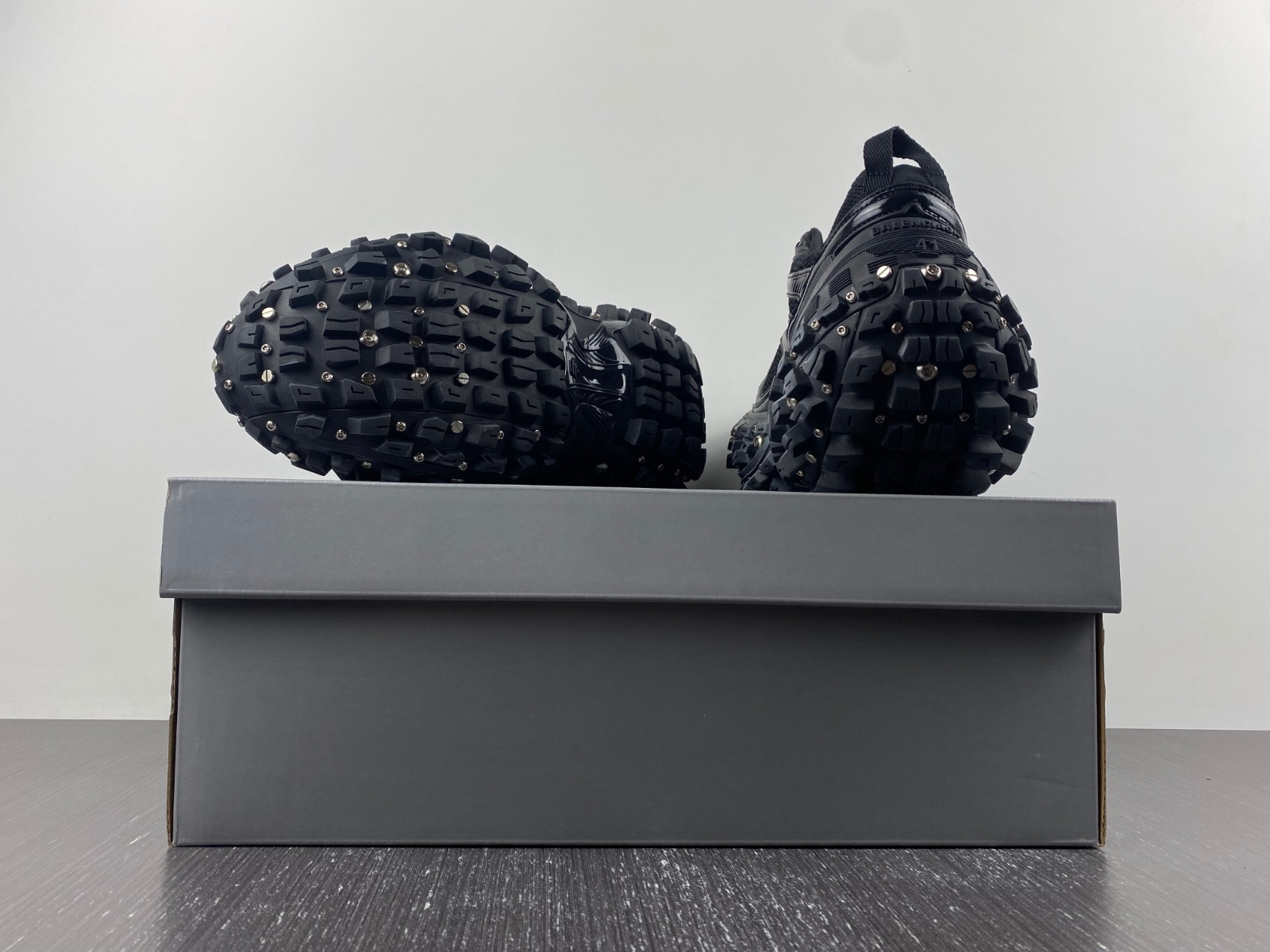 Ba1en*iaga defender sneaker