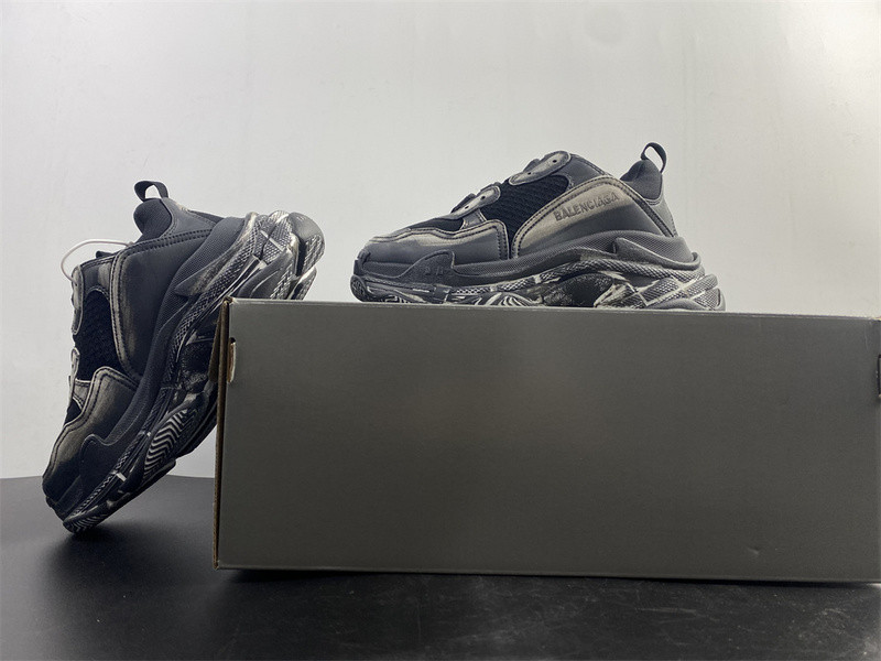 Ba1en*iaga triple s black sneaker