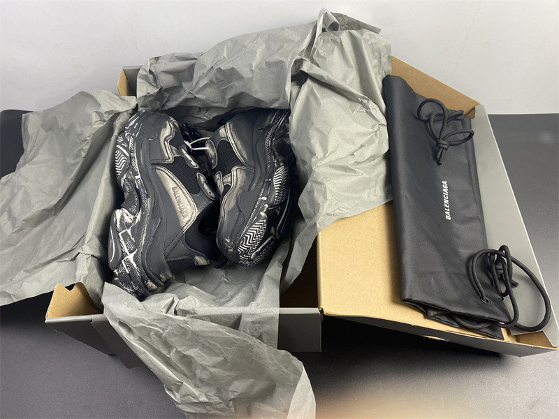 Ba1en*iaga triple s black sneaker