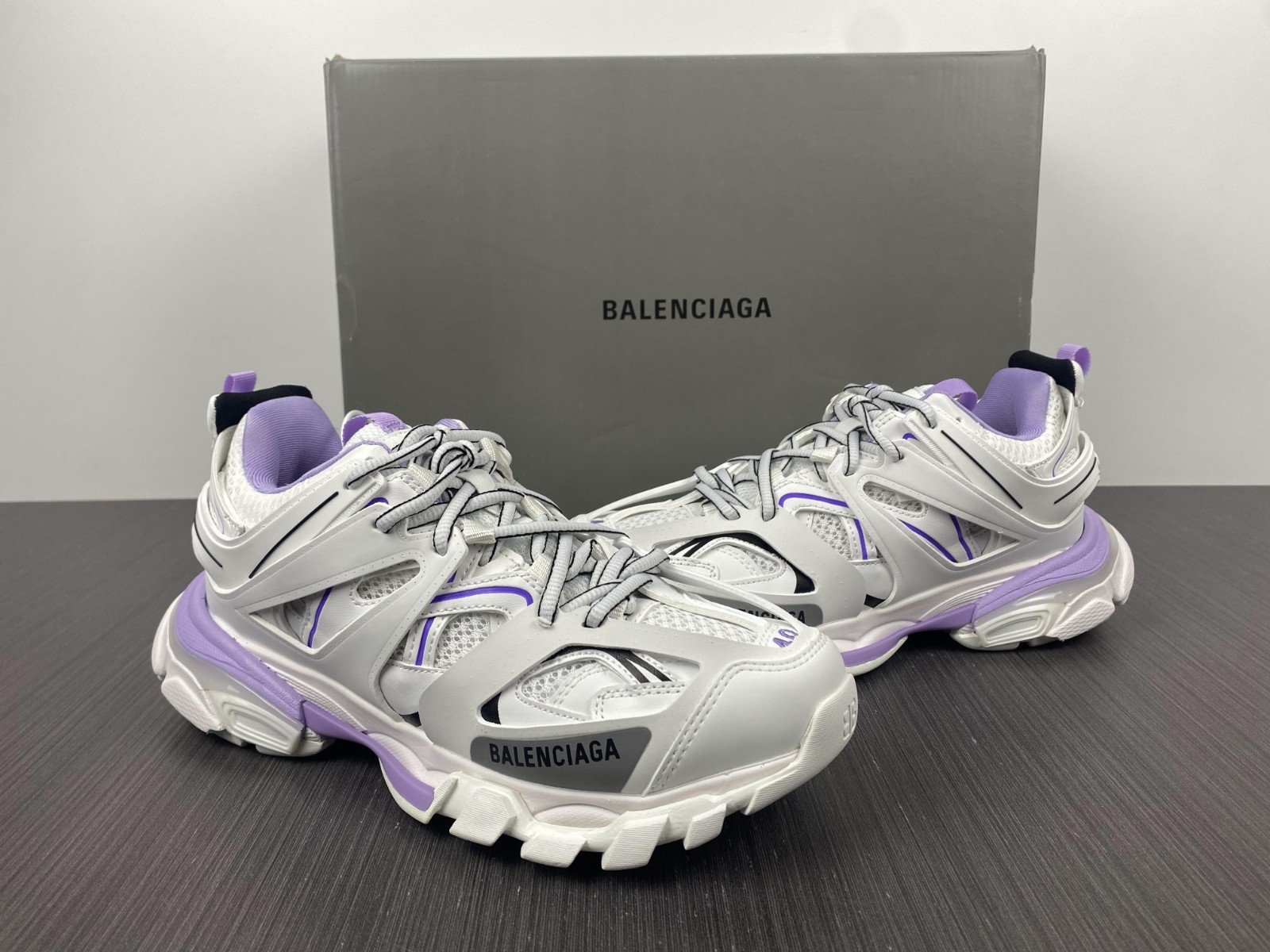 Ba1en*iaga track sneaker monocol. fluo/leath eff/no wsah 543023 w3gc3 0225
