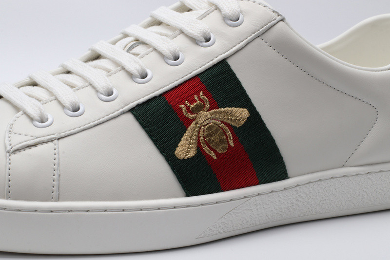 Gvc*1 ace embroidered low-top sneaker white with bee