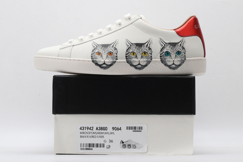 Gvc*1 ace embroidered low-top sneaker white with cat