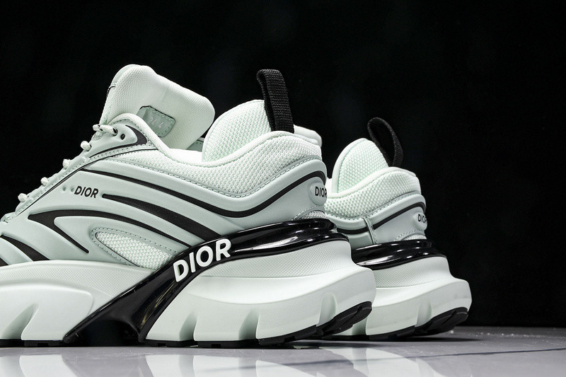 D10r b44 sneaker