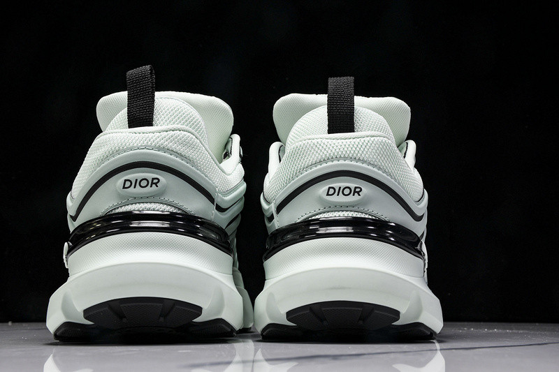 D10r b44 sneaker