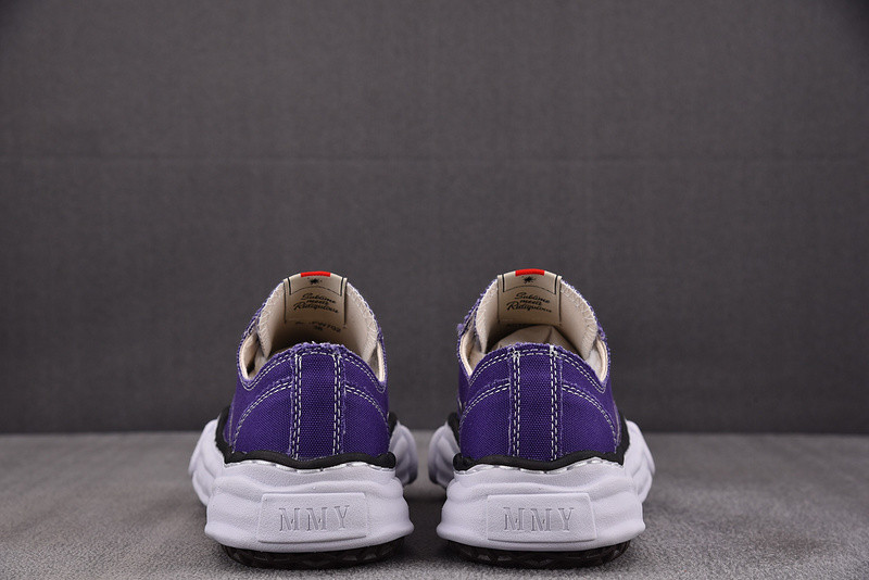 MMY Sneaker 0074